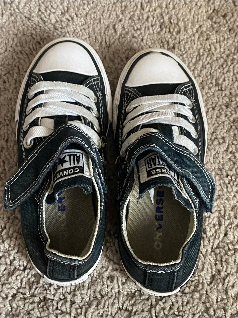 Converse All Star Chuck Taylor V1 Low Top Sneakers size 11